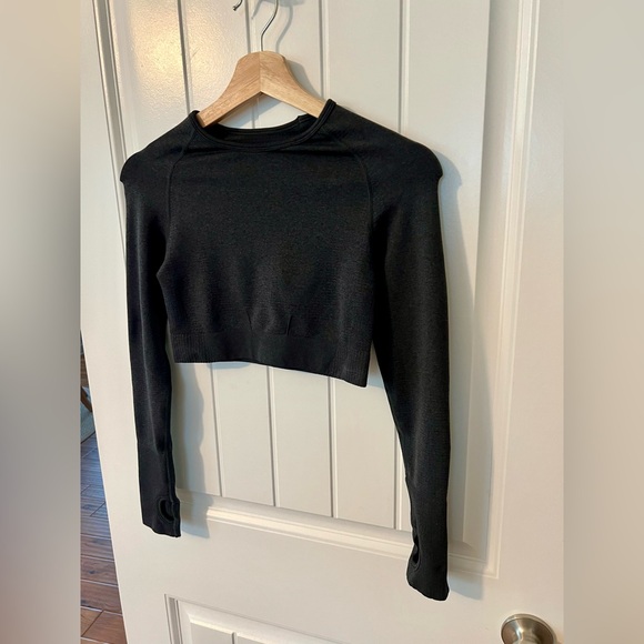 Women’s crop long sleeve work out top - Picture 11 of 11